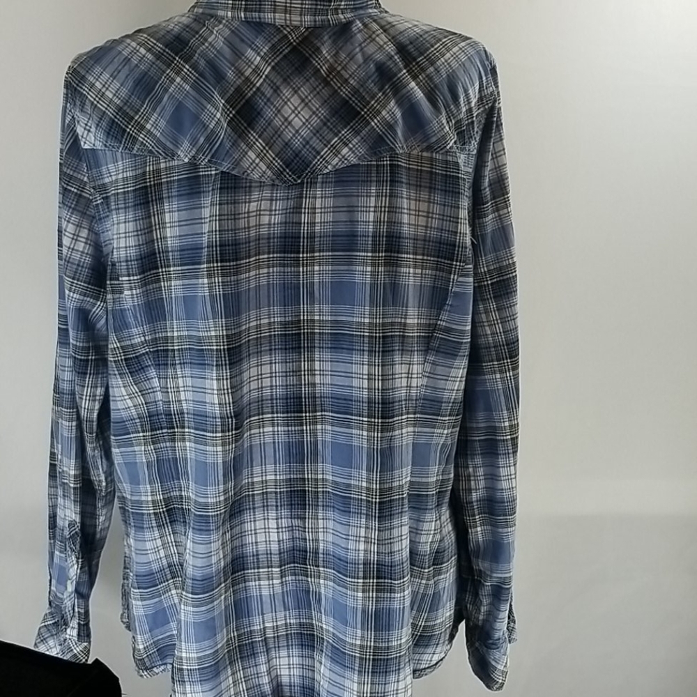 Torrid button down 2 - Picture 4 of 4